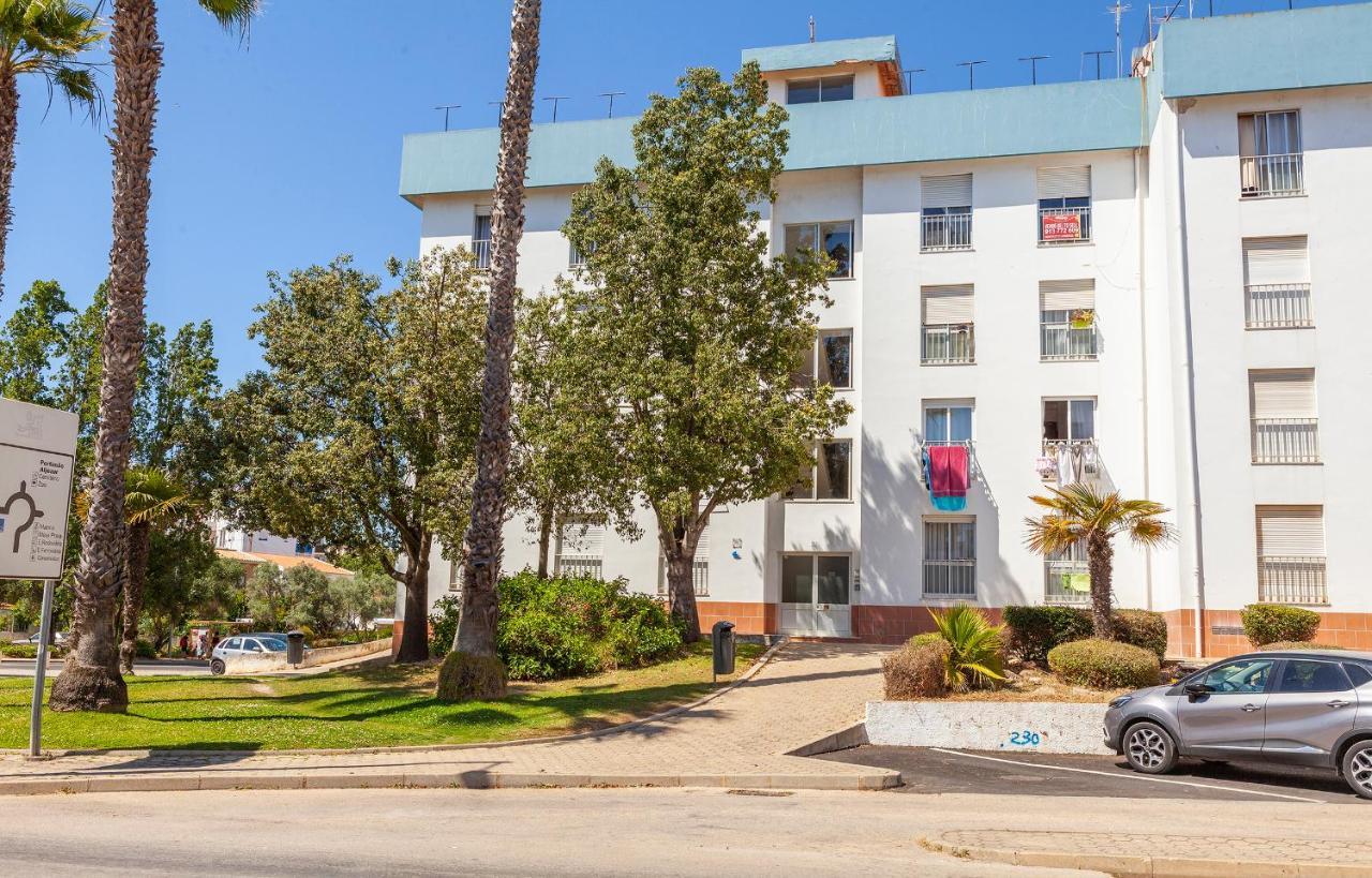 M - Martin & Tomas Guesthouse Lagos Ngoại thất bức ảnh